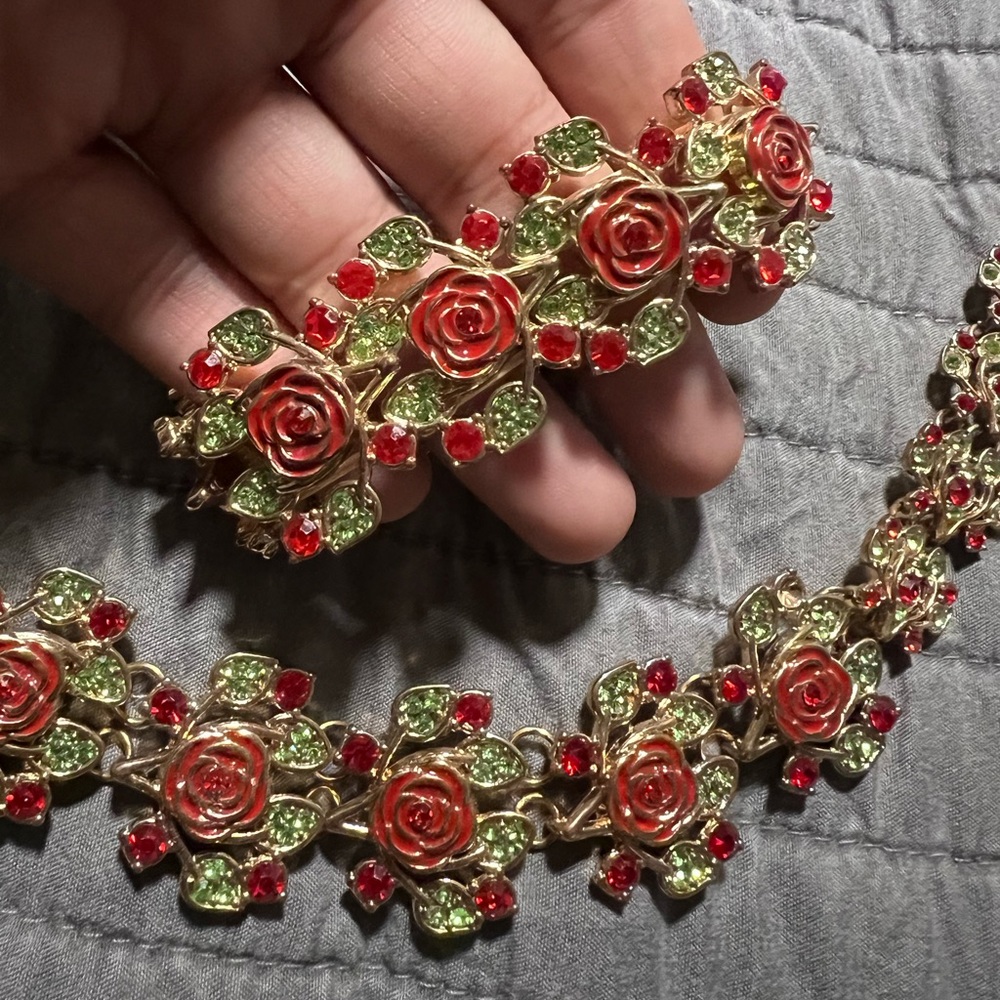 Danbury Mint Floral Garden Party Rose Set (Bracelet & Necklace)